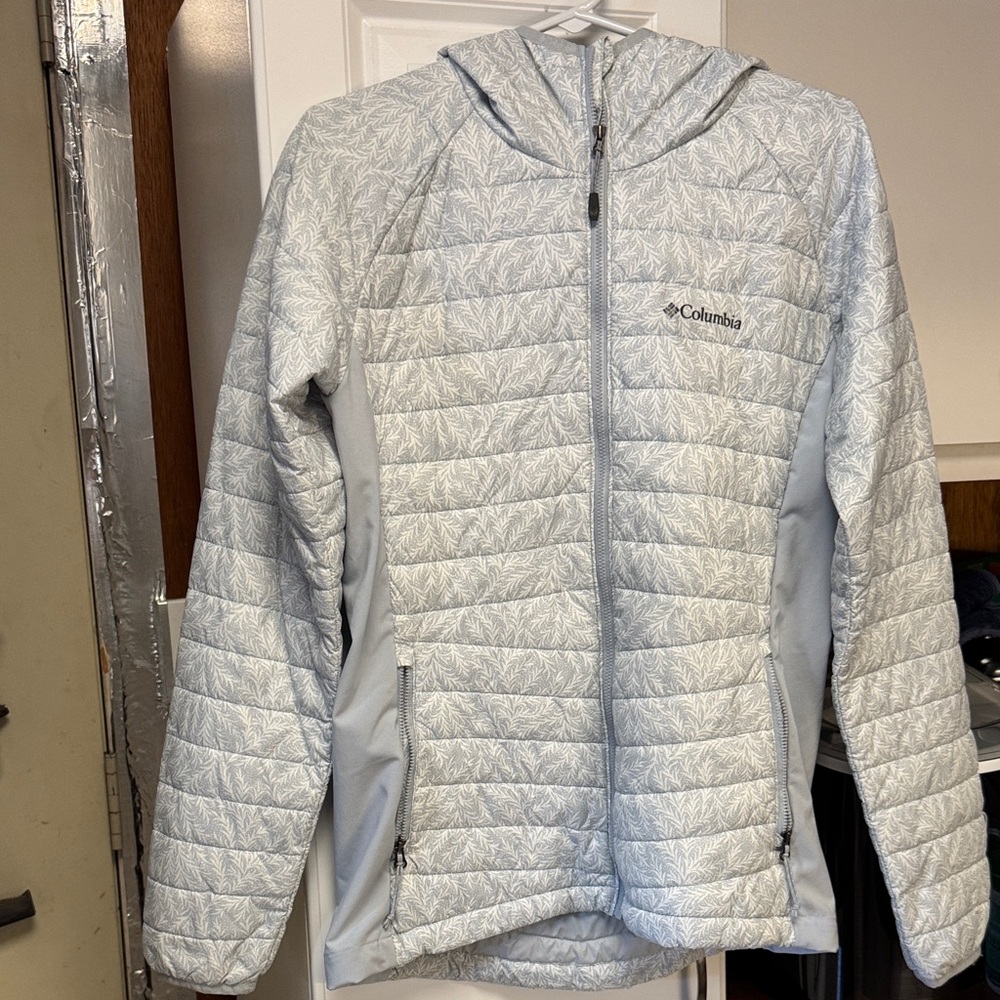 Columbia Silver Quilted Hooded Jacket